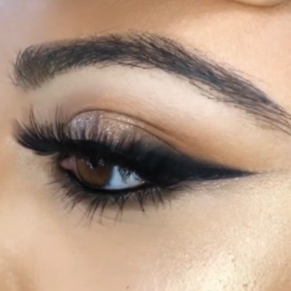 Meet your Posher, Ana - Picture 1 of 1